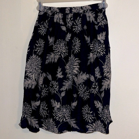 🌹LUCKY BRAND FLORAL SKIRT - Picture 2 of 5